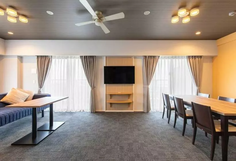 ホテル エンズマリーナ イン ライカム