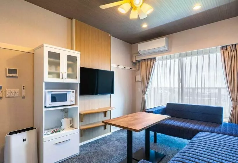 ホテル エンズマリーナ イン ライカム