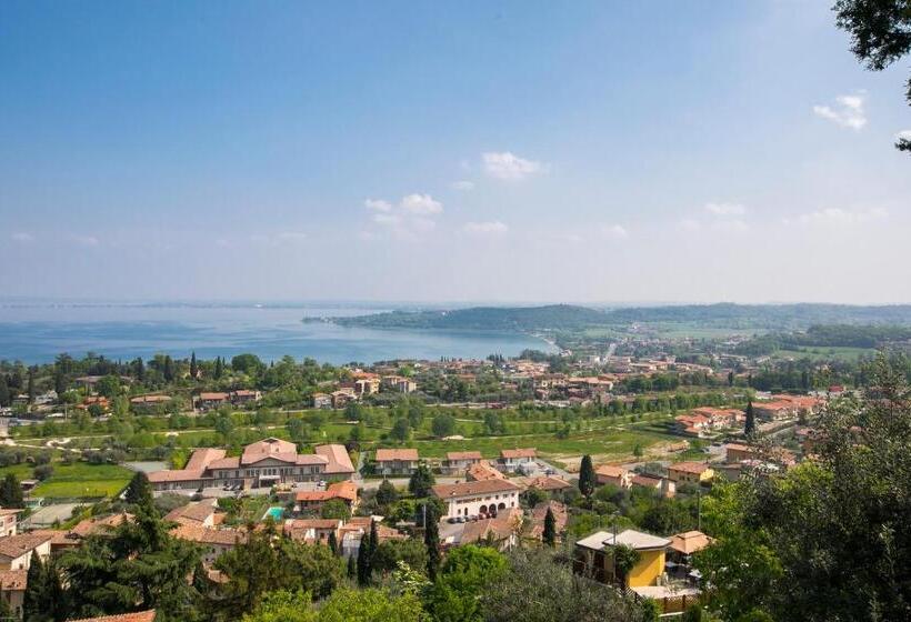 La Casa Accanto With Shared Pool   Happy Rentals