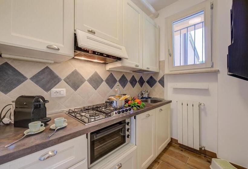 La Casa Accanto With Shared Pool   Happy Rentals