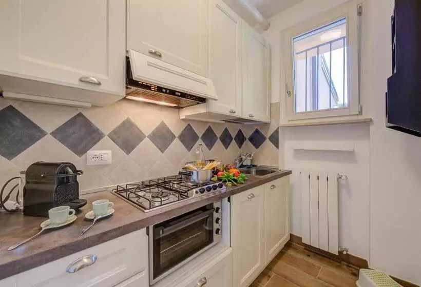 La Casa Accanto With Shared Pool Happy Rentals