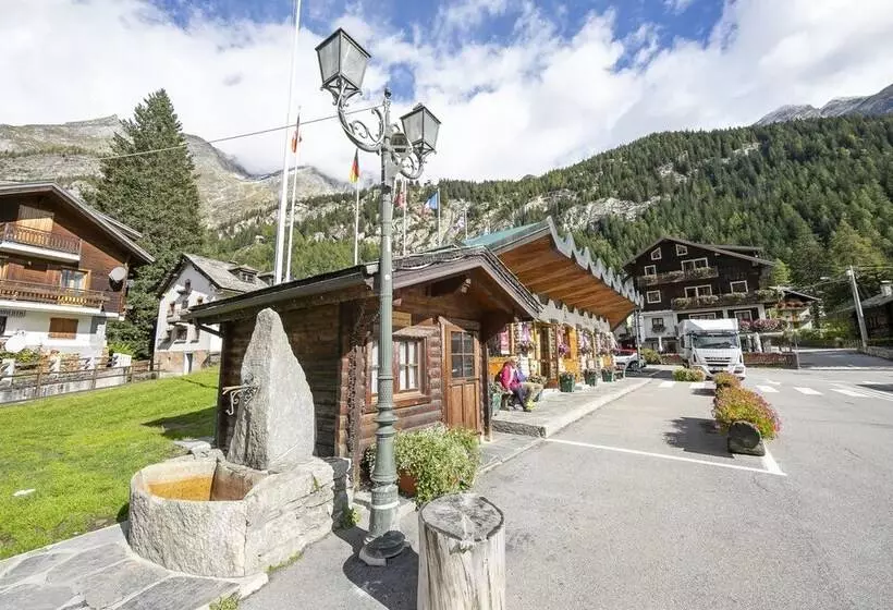 Monterosa Cozy Apartment 200mt From Ski   Happy Rentals