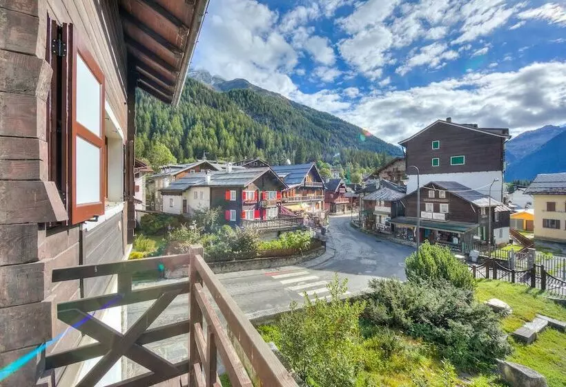 Monterosa Cozy Apartment 200mt From Ski   Happy Rentals