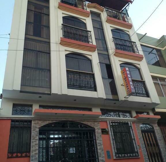 ペンション Hostal Intiwatana Inn