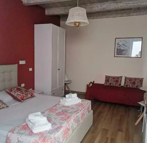 Majatalo Residenza Maria Antonietta   50 Metri Dal Mare