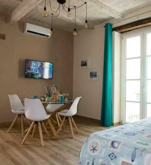 Majatalo Residenza Maria Antonietta   50 Metri Dal Mare