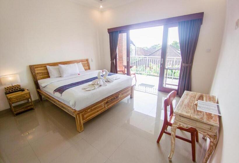 פנסיון The Lucky Canggu