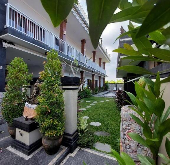 פנסיון The Lucky Canggu