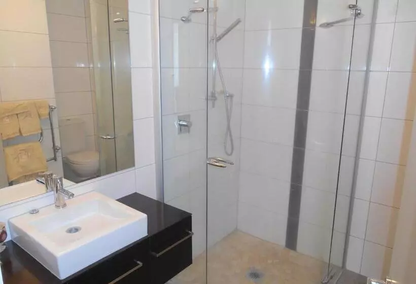 Absolute Waterfront, Tauranga Apartment