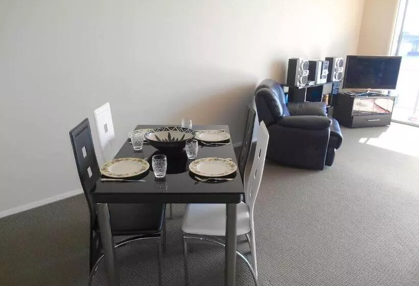 Absolute Waterfront, Tauranga Apartment