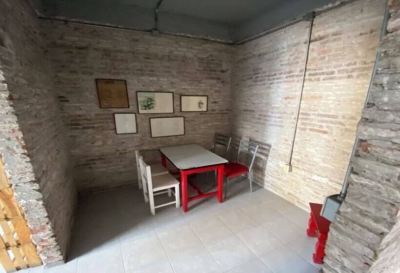 هاستل Hostal Casa De Arcos