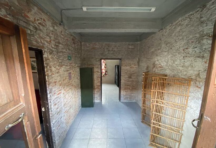 هاستل Hostal Casa De Arcos