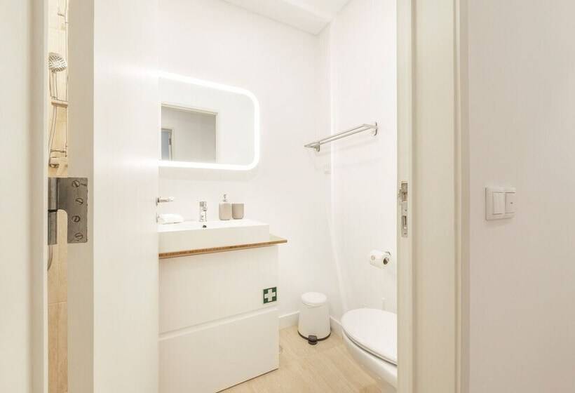 Green Apartment By Olala Homes