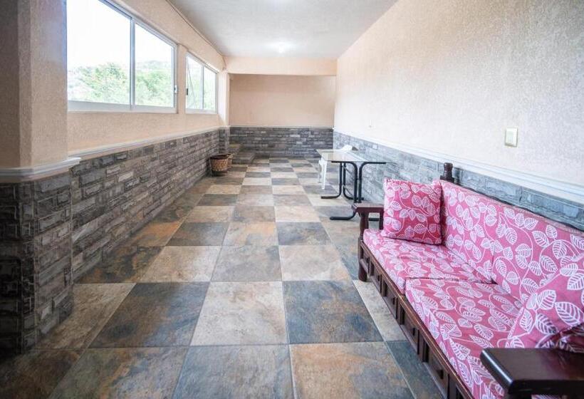 בית מלון כפרי Peninsula Stays Executive