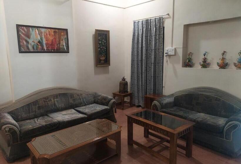 פנסיון Rose Cottage A Heritage Retreat