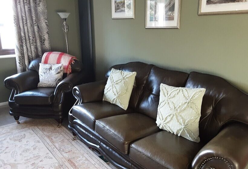 3 Bed Bungalow Near Conwy Valley Close To Castle