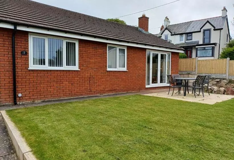 3 Bed Bungalow Near Conwy Valley Close To Castle