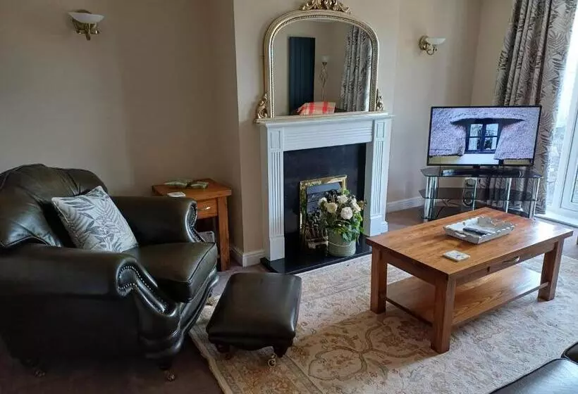 3 Bed Bungalow Near Conwy Valley Close To Castle