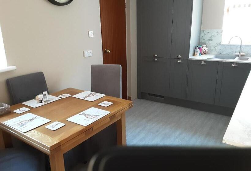 3 Bed Bungalow Near Conwy Valley Close To Castle