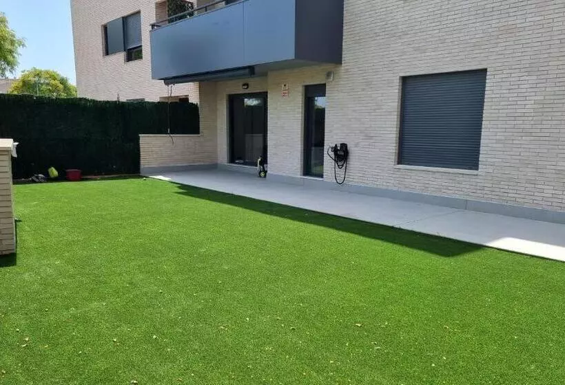 Apartamento Diseño Con Jardín Privado A 100 Metros Del Mar