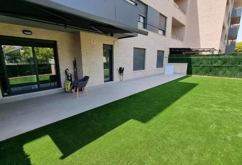 Apartamento Diseño Con Jardín Privado A 100 Metros Del Mar