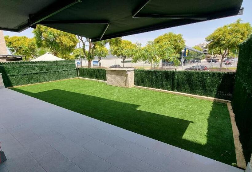 Apartamento Diseño Con Jardín Privado A 100 Metros Del Mar