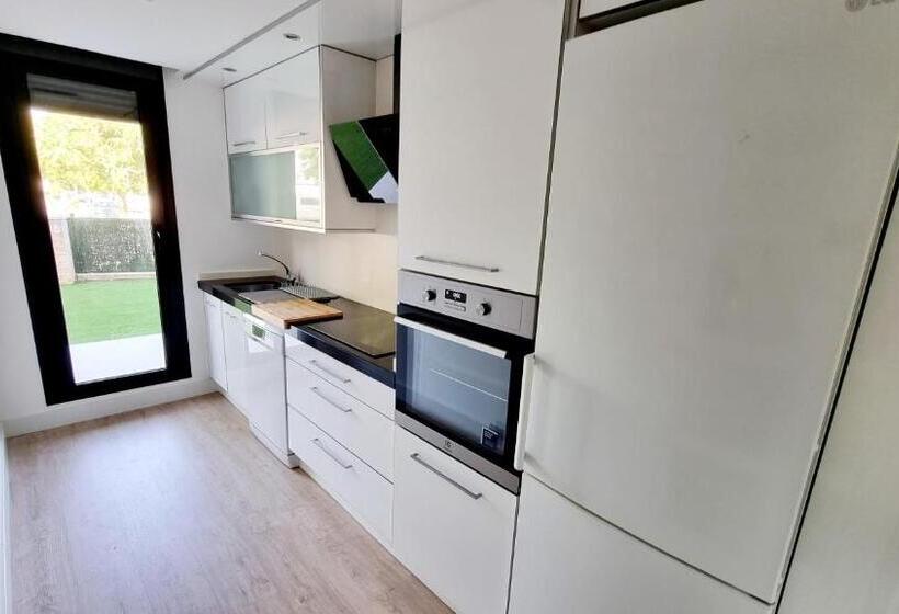 Apartamento Diseño Con Jardín Privado A 100 Metros Del Mar