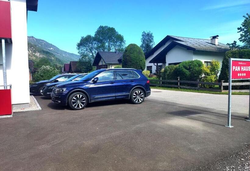 Aamiaismajoitus (B&B) Pan Haus Bad Goisern