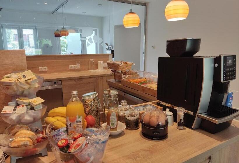 Aamiaismajoitus (B&B) Pan Haus Bad Goisern