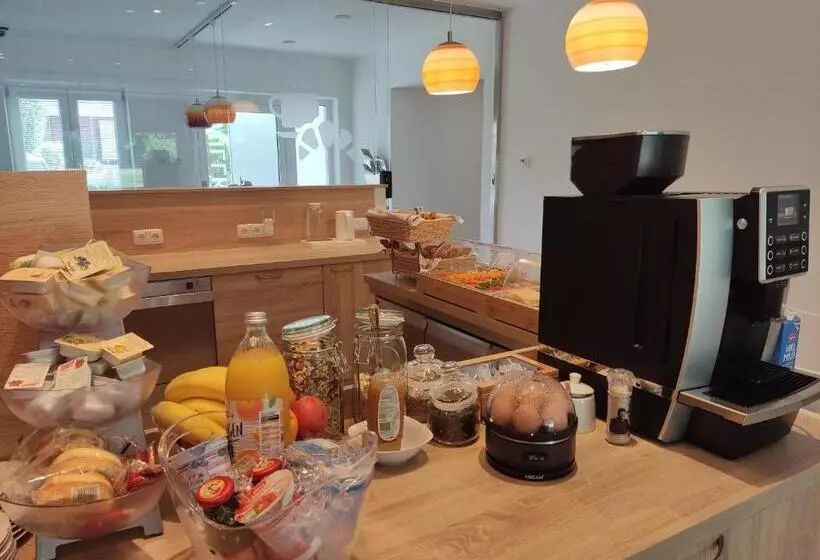 Aamiaismajoitus (B&B) Pan Haus Bad Goisern