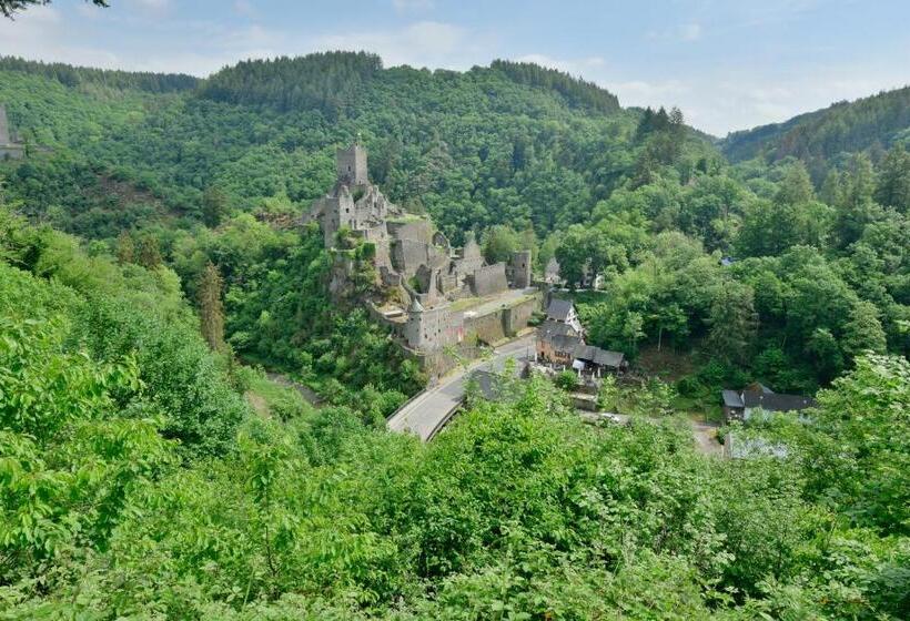 Der Eifel Perle Manderscheid