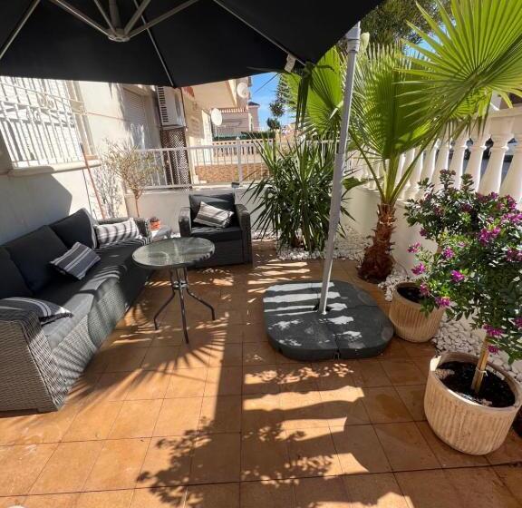 Fresh Apartment, 2 Bedroom, 2 Bathroom, 2 Lovely Poolareas