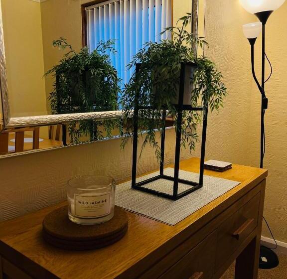 Beautiful Three Bedroom Seaside Retreat