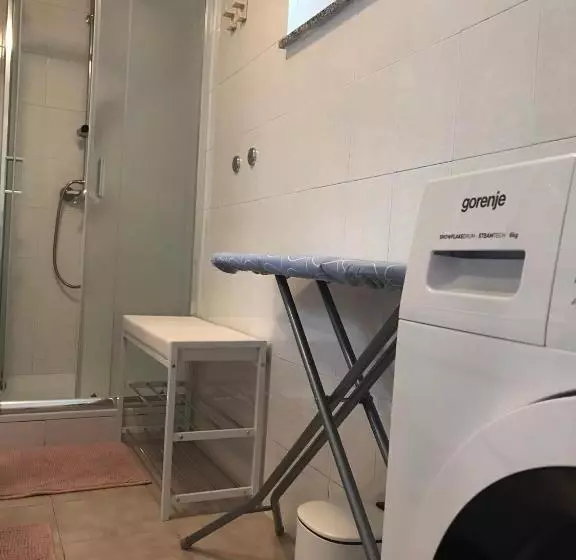 Koradinovi   Pod Vrtom