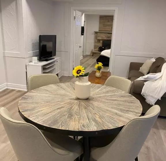 Luxurious And Spacious Apartment With 2 Bedrooms And 2 Baths