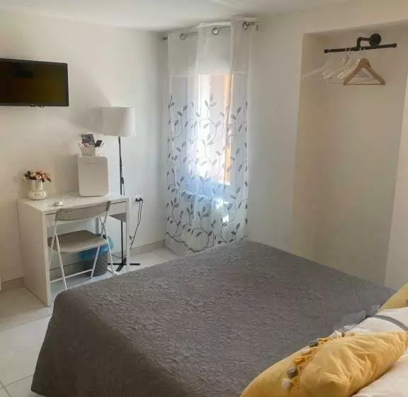 Majatalo Laguna Blu Camera Sole Con Terrazza Panoramica In Comune