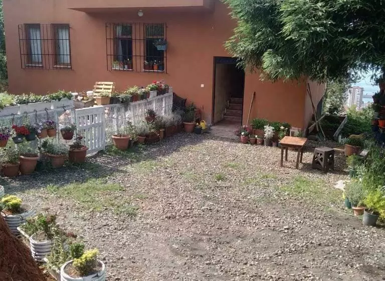 تختخواب و صبحانه Kutuban Hostel özel Oda