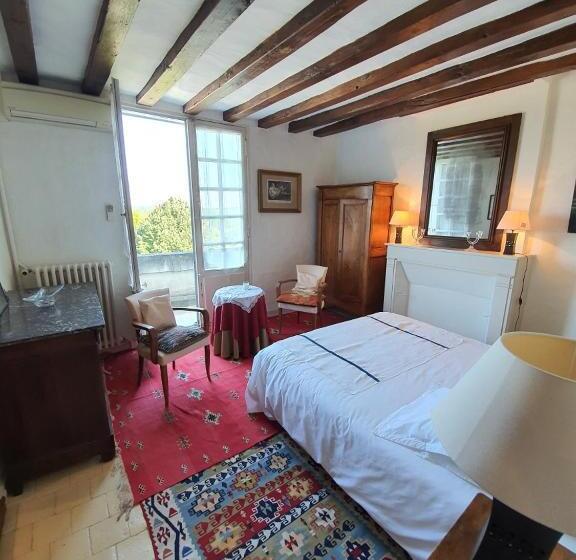 ベッドアンドブレックファースト Le Presbytère De La Cite Royale De Loches