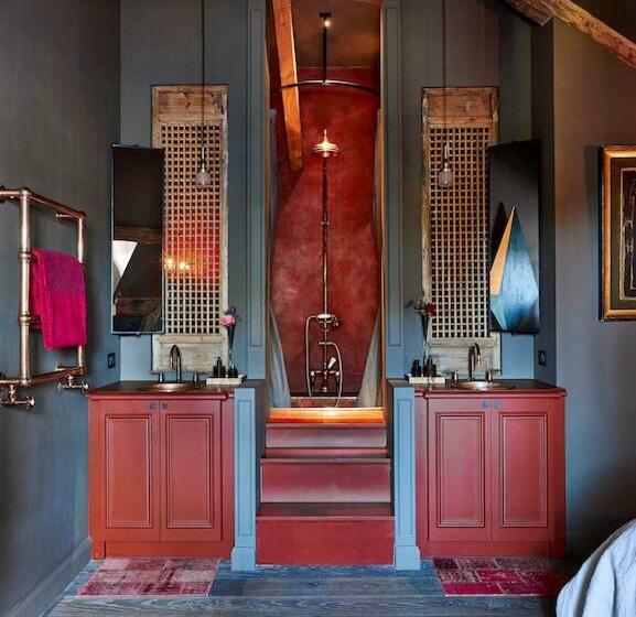 تختخواب و صبحانه Maison Fred Luxury Suites