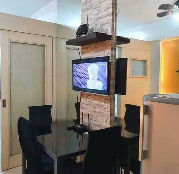 ホテル Vangie S Place At Sea Residences