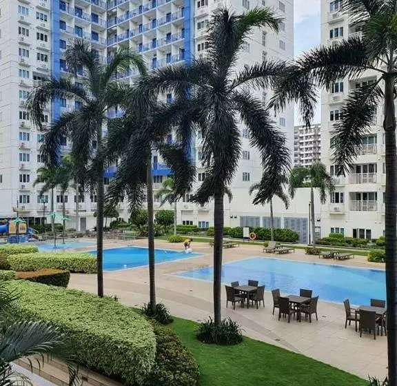 ホテル Vangie S Place At Sea Residences
