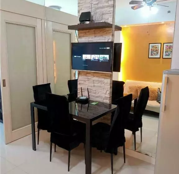ホテル Vangie S Place At Sea Residences