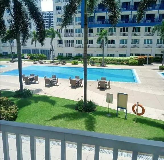 ホテル Vangie S Place At Sea Residences