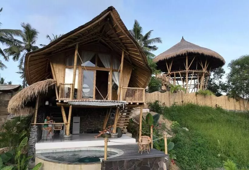 Kalma Bamboo Eco Lodge