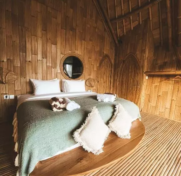 Kalma Bamboo Eco Lodge