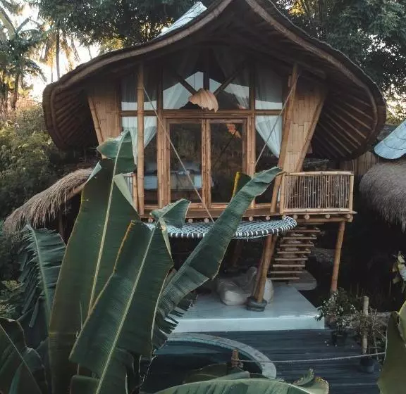 Kalma Bamboo Eco Lodge