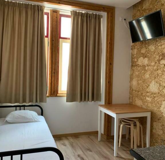 פנסיון Quimpecável