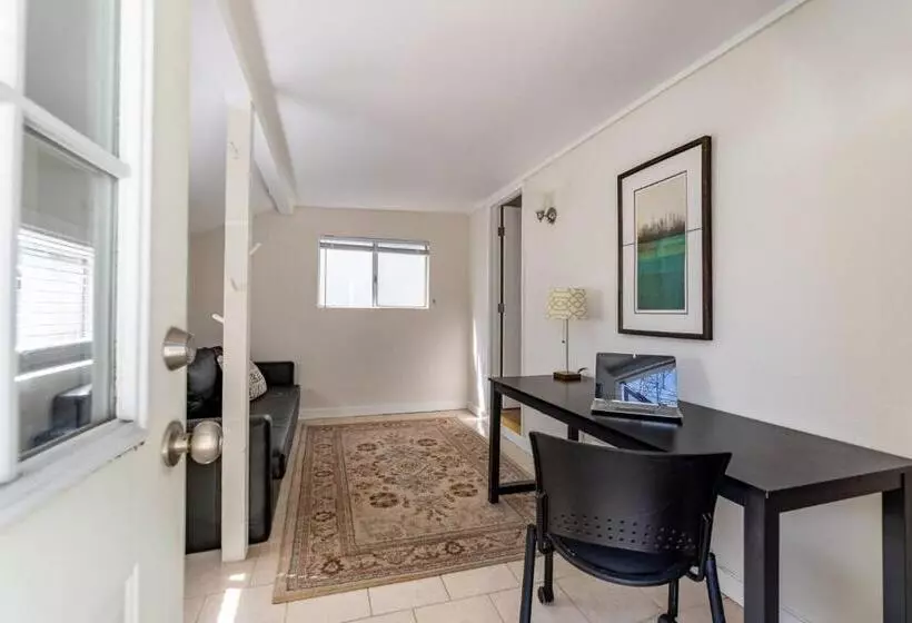 Persimmon Cottage