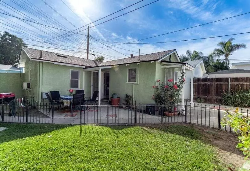 Persimmon Cottage