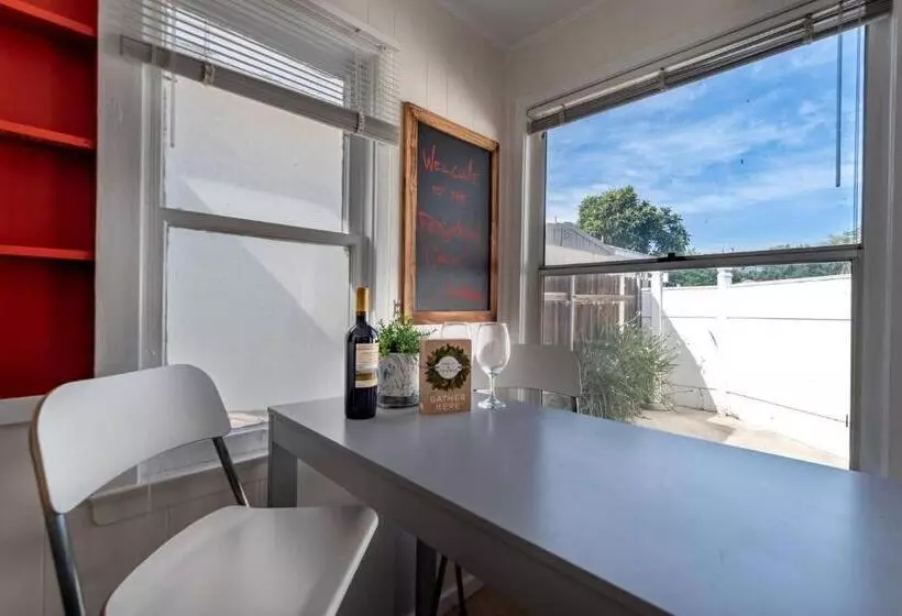 Persimmon Cottage